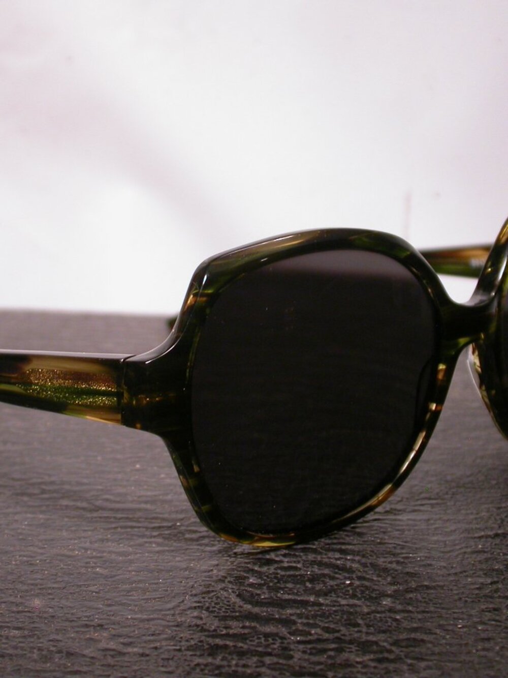 Tom Davies Green Tortoise Stripe Round Classic Sunglasses FRAME ONLY